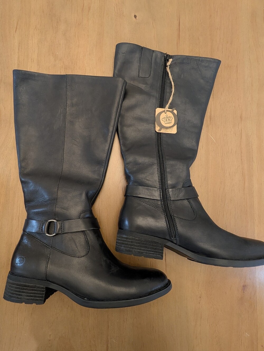 NWT Born Saddler Black Leather Wide-Calf Chunky Tread Heeled Boots Side Zip 10 - Picture 4 of 11